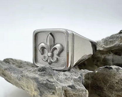 Chevalière Fleur de Lys