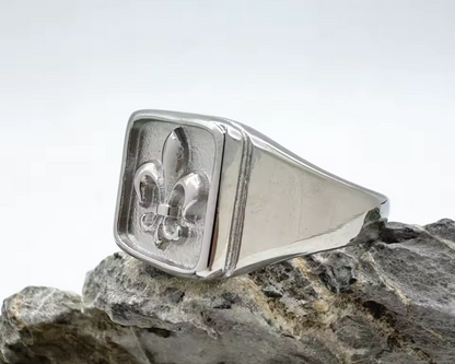 Chevalière Fleur de Lys